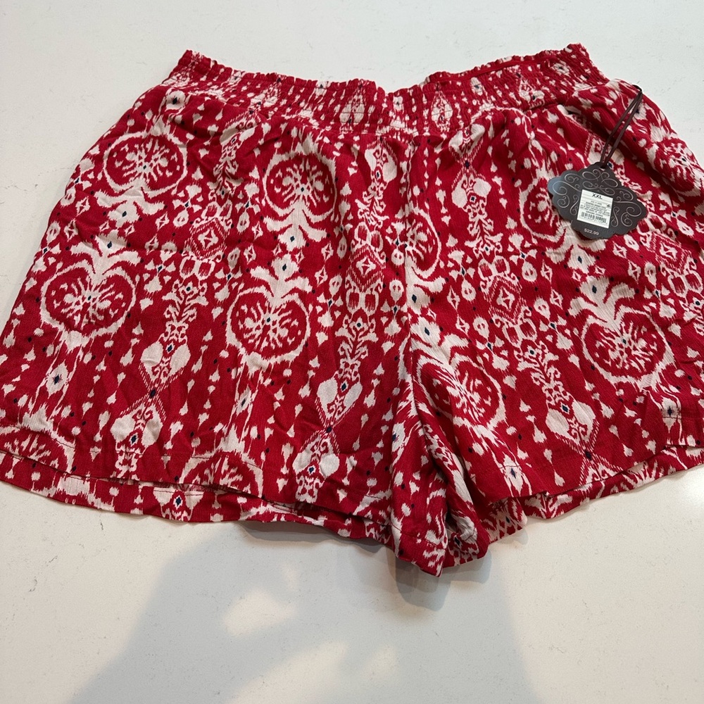 Knox Rose Red and White Patterned Women Shorts